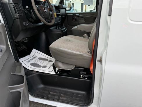 Used 2014 GMC Savana 2500 w/ Cold Climate Package RWD image 11