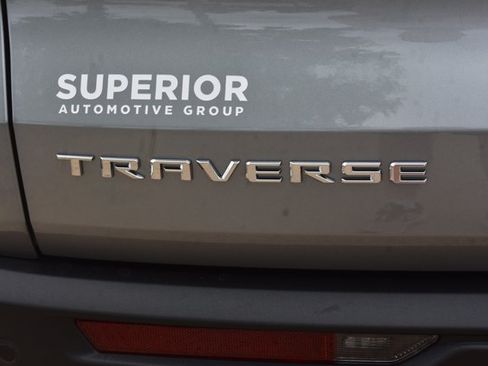 New 2026 Chevrolet Traverse LT w/ Driver Confidence Package FWD image 7