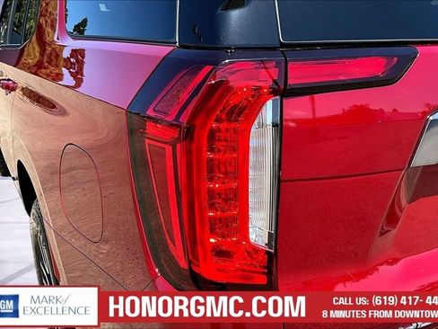 Used 2024 GMC Yukon AT4 w/ AT4 Premium Plus Package AWD/4WD image 24