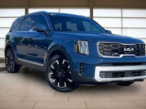 Used 2025 Kia Telluride SX w/ SX Captain's Chair Package AWD/4WD image 12
