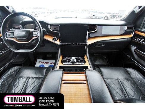 Used 2024 Jeep Grand Wagoneer L Series III AWD/4WD image 10