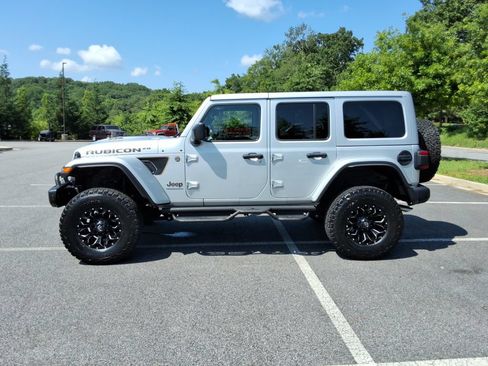 Used 2023 Jeep Wrangler Unlimited Rubicon 392 AWD/4WD image 8