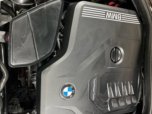 Used 2022 BMW 530i xDrive image 24