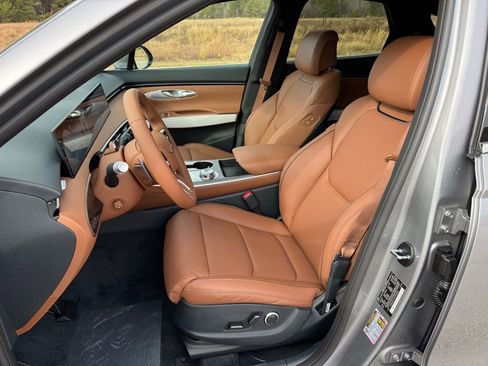 New 2026 Genesis GV70 2.5T Advanced image 18