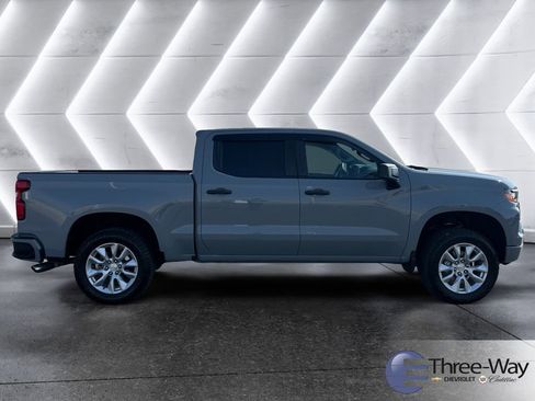 Certified 2024 Chevrolet Silverado 1500 Custom image 6