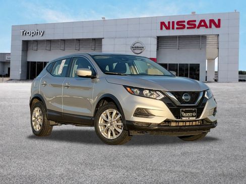 Used 2022 Nissan Rogue Sport S FWD image 1