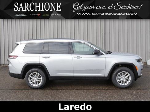 New 2026 Jeep Grand Cherokee L Laredo AWD/4WD image 1
