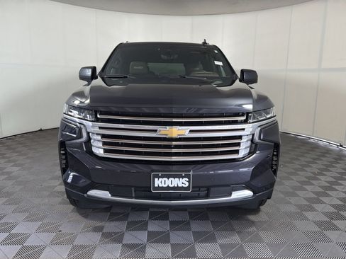 Used 2023 Chevrolet Suburban High Country AWD/4WD image 11