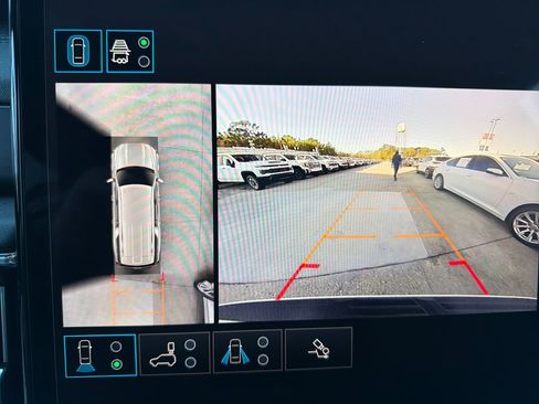 Certified 2025 GMC Yukon XL Denali image 23