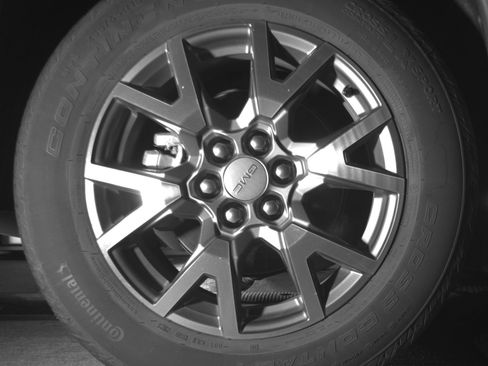 Used 2023 GMC Acadia SLT AWD/4WD image 15