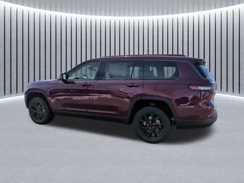 New 2026 Jeep Grand Cherokee L Laredo image 12