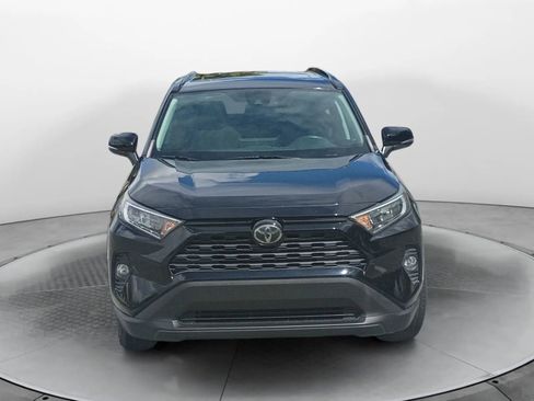 Used 2019 Toyota RAV4 XLE image 2