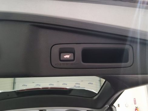 Used 2020 Honda CR-V EX-L image 16