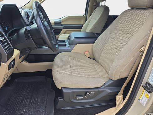 Used 2018 Ford F150 XLT w/ Equipment Group 302A Luxury AWD/4WD image 13