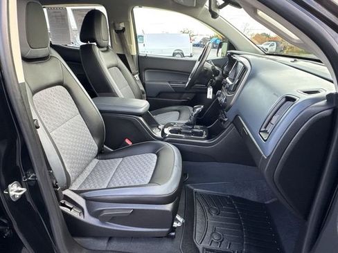 Certified 2022 Chevrolet Colorado Z71 w/ Trail Boss Package image 28