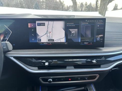 Used 2023 BMW X7 xDrive40i w/ M Sport Package image 15