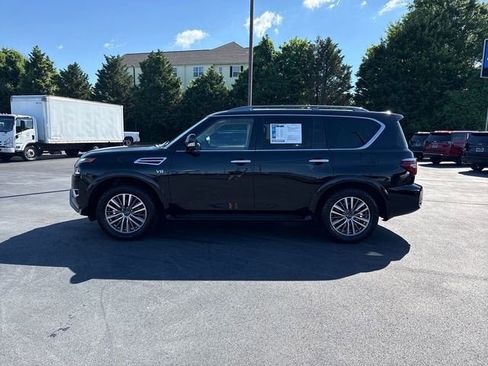 Used 2021 Nissan Armada SL w/ Captain's Chairs Package AWD/4WD image 6