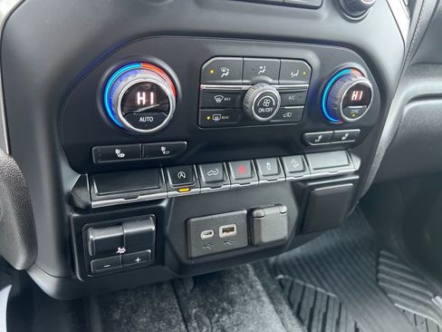 Used 2021 Chevrolet Silverado 1500 RST image 21