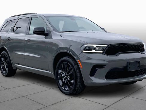 Used 2025 Dodge Durango GT w/ Blacktop Package image 3