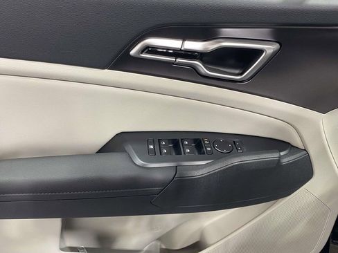 New 2026 Kia Sportage EX FWD image 17