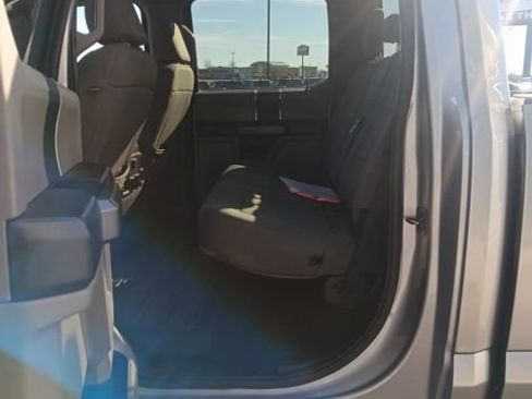 Used 2021 Ford F250 XLT w/ FX4 Off-Road Package image 12