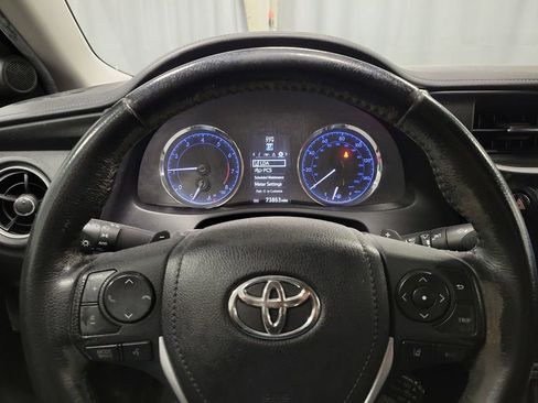 Used 2019 Toyota Corolla SE FWD image 14