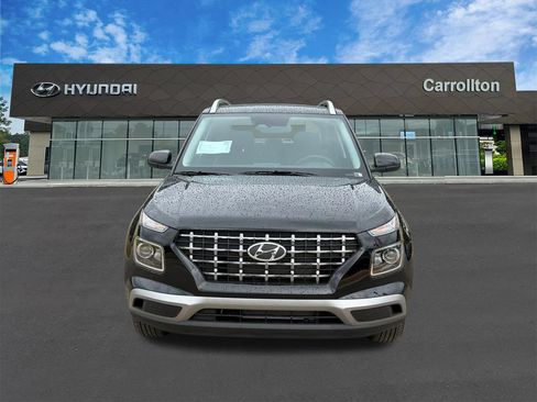 New 2026 Hyundai Venue SEL FWD image 2