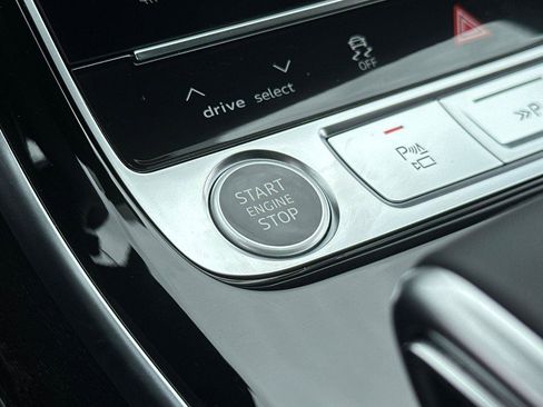 New 2025 Audi A8 L 3.0T image 21