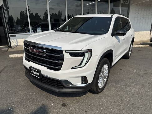 Used 2024 GMC Acadia Elevation AWD/4WD image 1