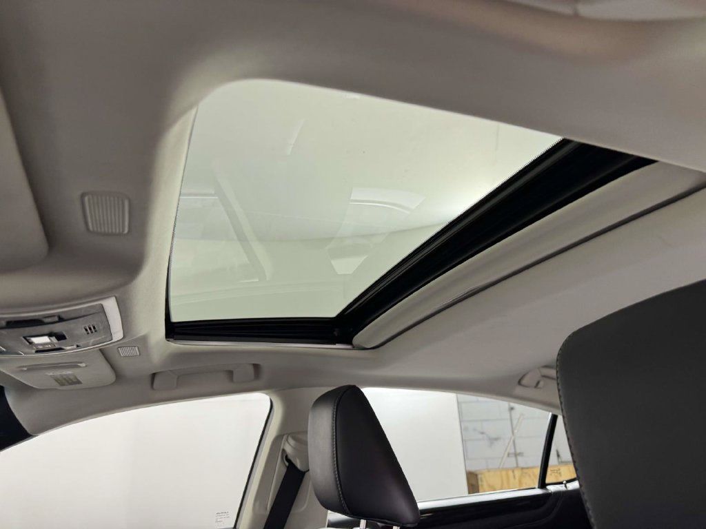 Used 2021 Lexus ES 300h w/ Accessory Package 2 FWD image 32