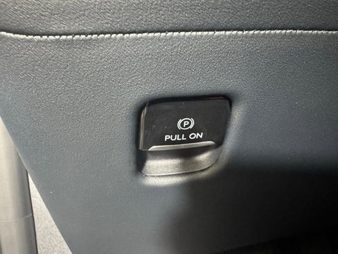 New 2025 Lincoln Navigator L Reserve w/ Jet Appearance Package image 28