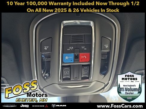 New 2025 Jeep Grand Cherokee L Laredo image 33