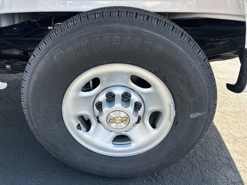 New 2025 Chevrolet Express 3500 Extended w/ Driver Convenience Package RWD image 27