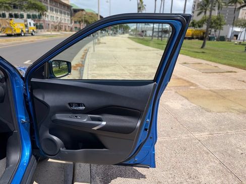 Used 2022 Nissan Kicks SV FWD image 10