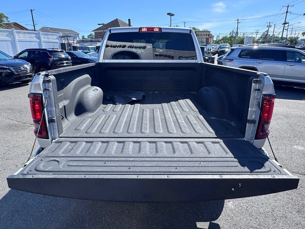 Used 2026 RAM 2500 Big Horn AWD/4WD image 7