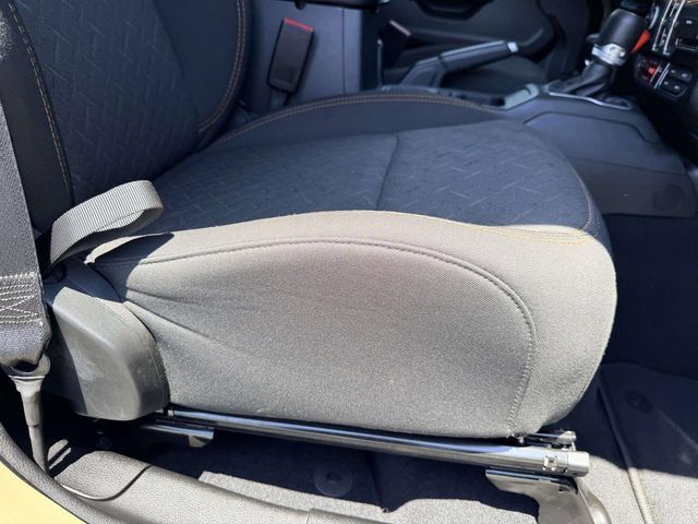 Used 2026 Jeep Gladiator Mojave AWD/4WD image 9