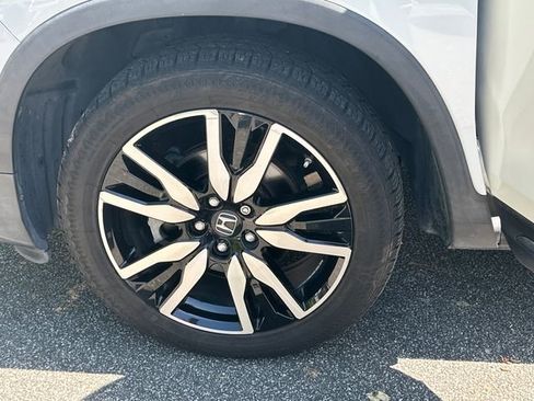 Used 2021 Honda Pilot Touring image 25