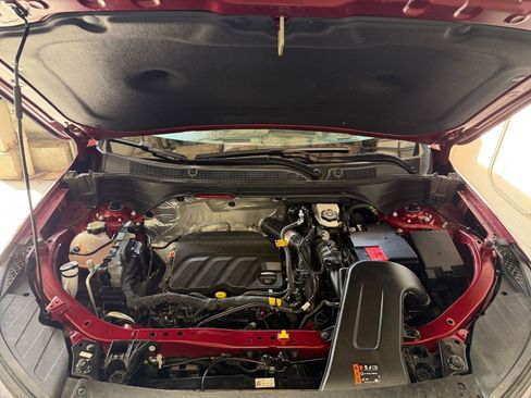 Used 2025 Chevrolet Trax LT image 30