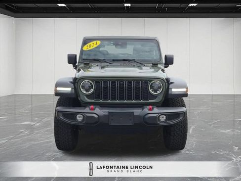 Used 2024 Jeep Wrangler Rubicon w/ Technology Group AWD/4WD image 8