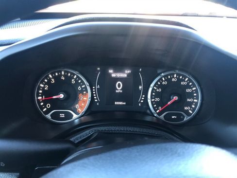 Used 2017 Jeep Renegade Sport w/ Power & Air Group FWD image 11