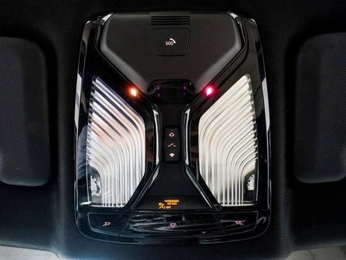 Used 2020 BMW X5 M50i w/ Premium Package image 47