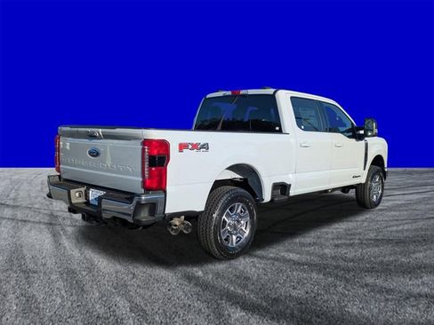 New 2026 Ford F250 Lariat w/ FX4 Off-Road Package image 4