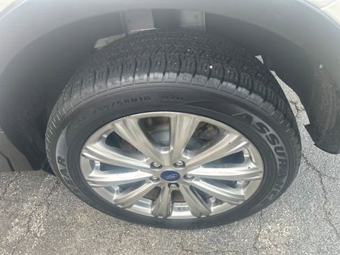 Used 2017 Ford Escape Titanium AWD/4WD image 7