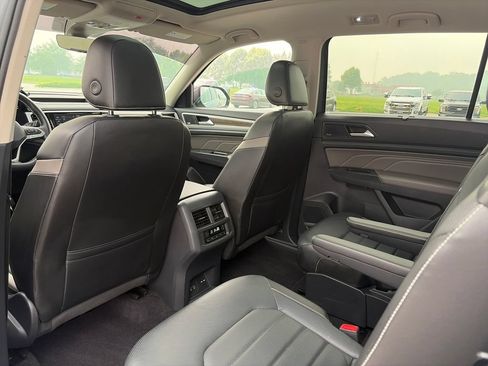 Used 2021 Volkswagen Atlas SEL Premium AWD/4WD image 25