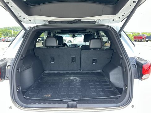 Used 2024 Chevrolet Equinox RS AWD/4WD image 18
