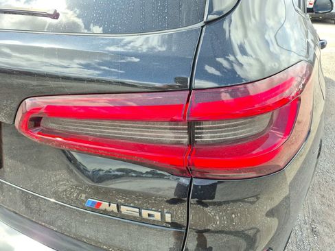 Used 2021 BMW X5 M50i image 11