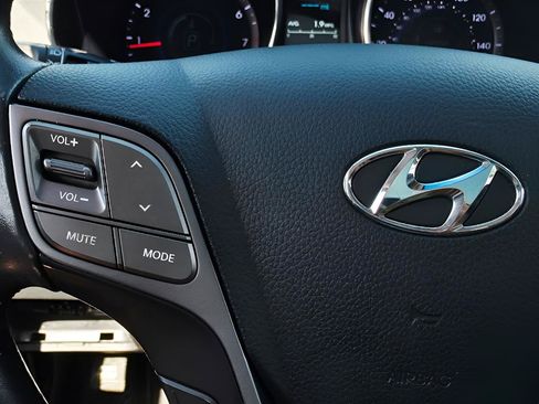 Used 2013 Hyundai Santa Fe Limited w/ Technology Pkg FWD image 31