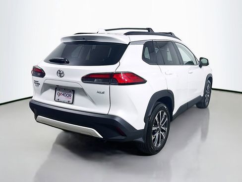 Certified 2024 Toyota Corolla Cross XLE w/ Convenience Package image 7