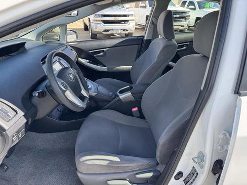 Used 2013 Toyota Prius Two image 22