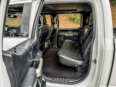 Used 2019 Ford F150 Lariat AWD/4WD image 10